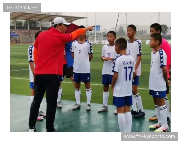 全国青少年足球“讲师团”正式成立，普及足球文化，全国青少年足球示范课教案